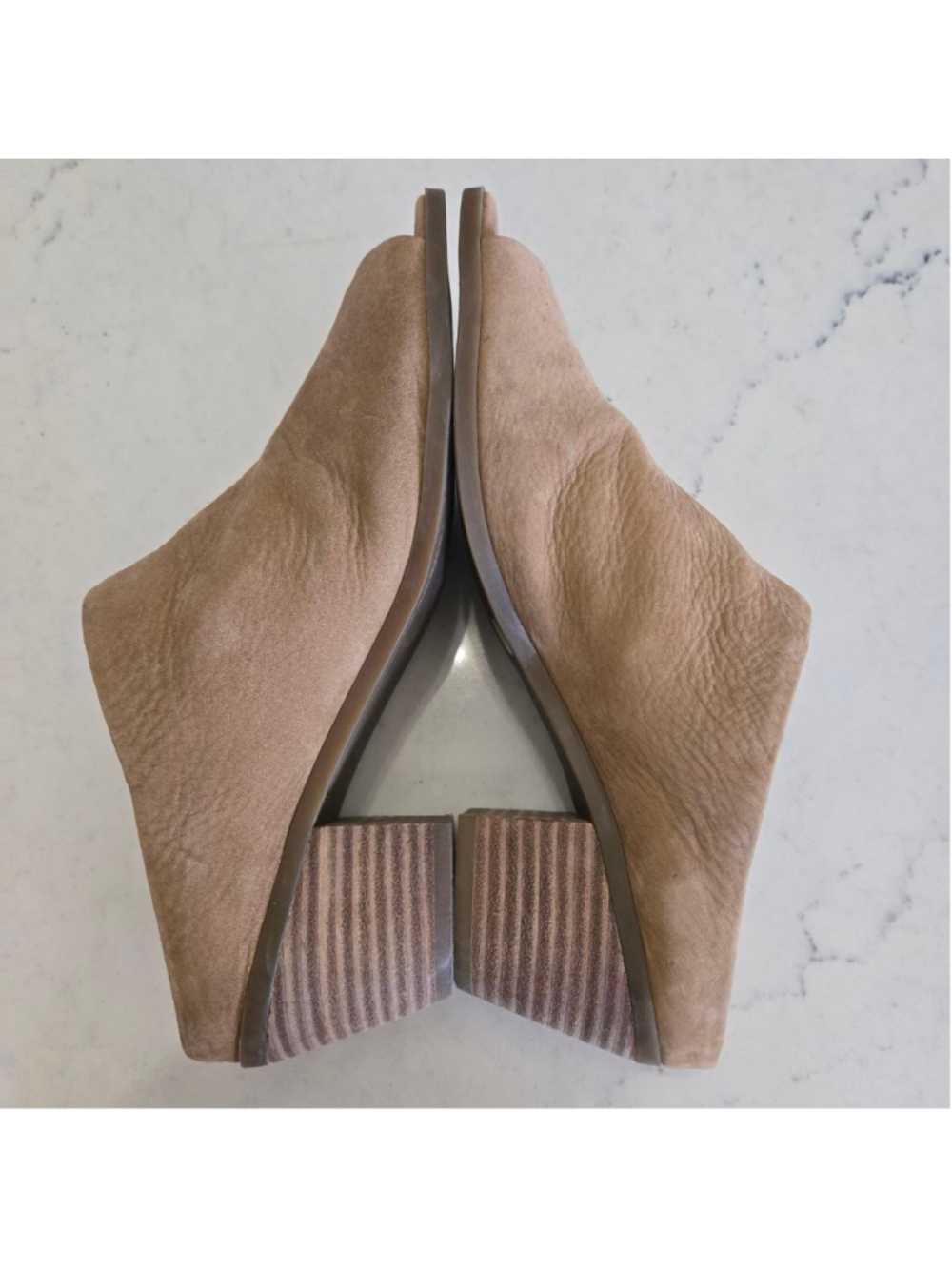 Women's Lucky Brand Tan Suede Mules Size 7.5 - Picture 5 of 11